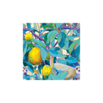 Tissu Magda Maison Cossettini, motif coloré de feuilles turquoise, citrons jaunes et lémuriens, collection Atelier.